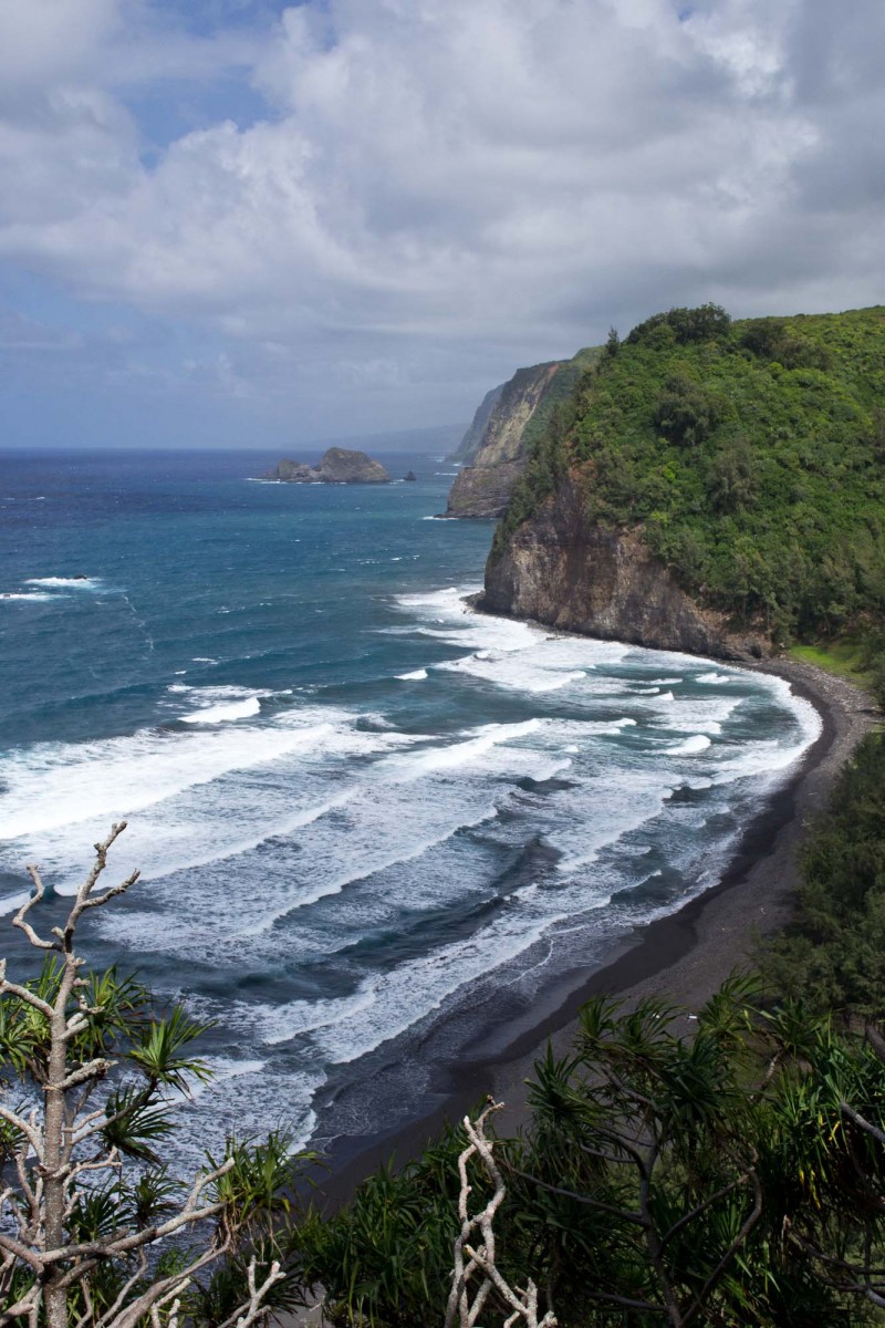 Pololu Valley Lookout